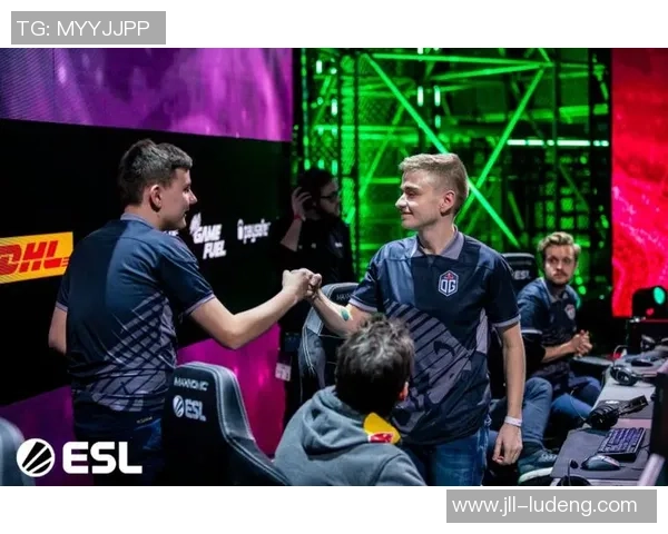FPX战队在DOTA2赛场上的崛起与实力分析探讨