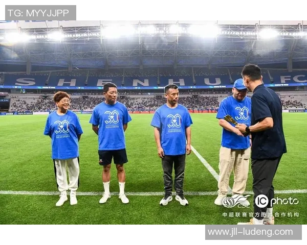 上海足球队在世锦赛中的拼搏历程与荣耀时刻全景回顾