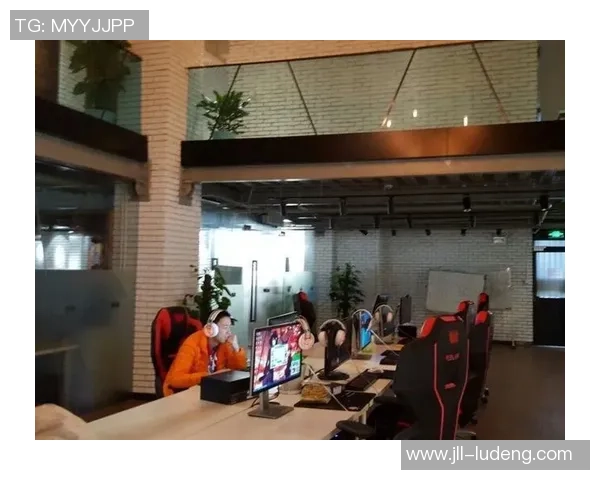 深入分析EDG边路渗透战术的核心策略与实战应用